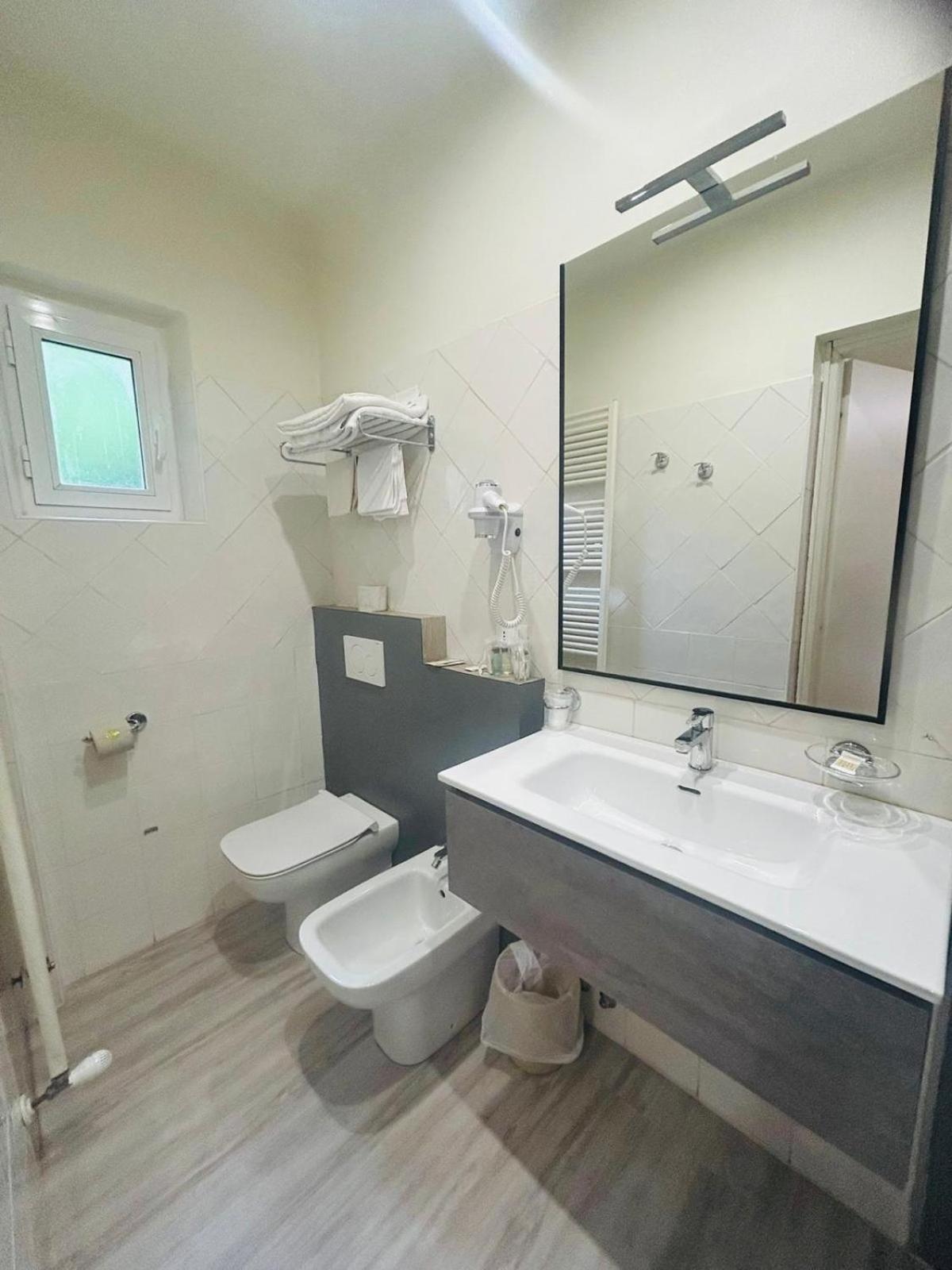 Hotel Giardinetto Al Sant'Orsola Bologna Buitenkant foto